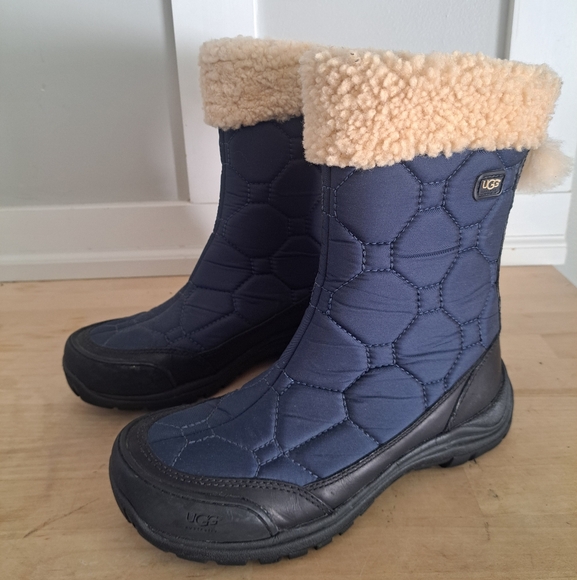 UGG Australia Women’s Waterproof Shearling Lined Winter Boots – Size 7 - Picture 7 of 9